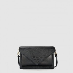 Prada 가죽 미니 엔벌로프백 1BP020