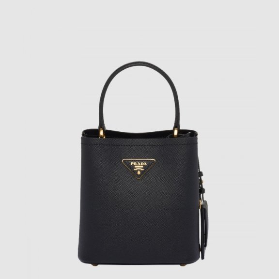 Prada 가죽 미니백 1BA217