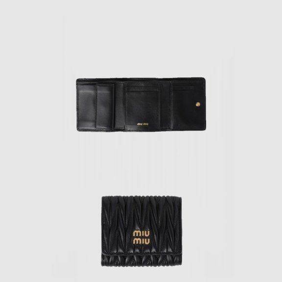 발렌티노  스몰 마테라쎄 나파 가죽 지갑 5MH033