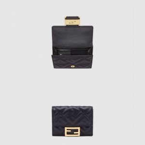 펜디 바게트 마이크로 트리폴드 8M0395