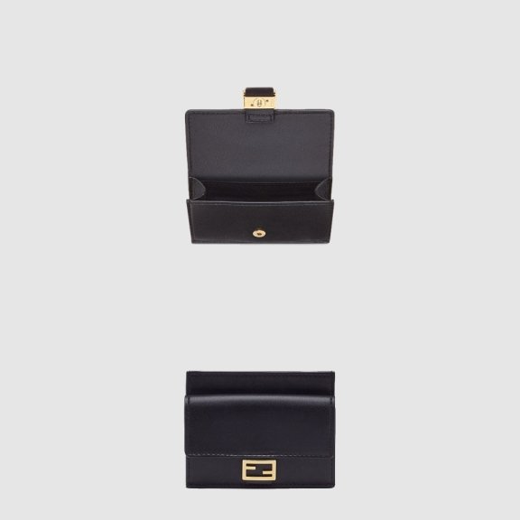 펜디 바게트 카드 홀더 8M0423