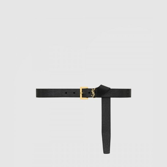 생로랑 그레인 램스킨 소재의 CASSANDRE 벨트 784193