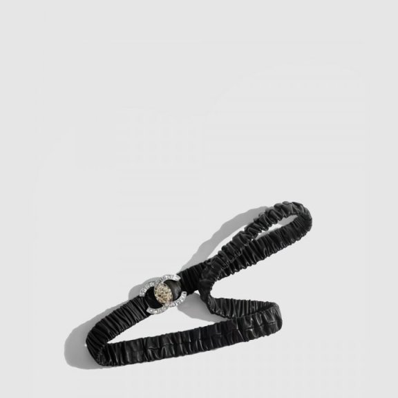 샤넬 드릴 잠금 기능이 있는 클래식 벨트 AA9142