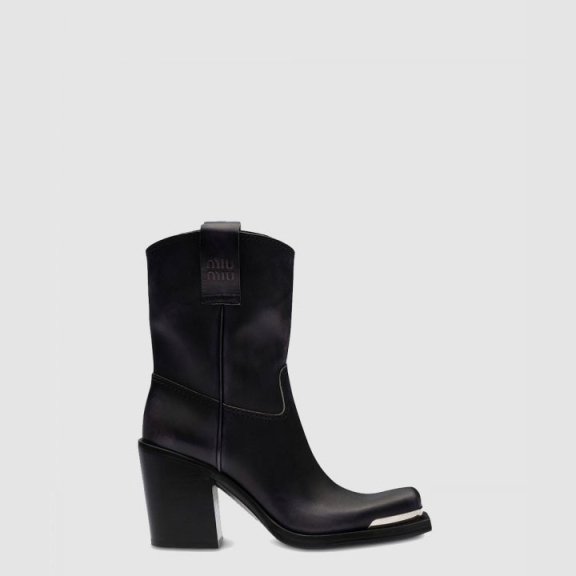 미우미우 가죽 부티 5T860D