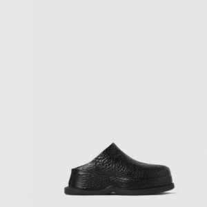 알렉산더맥퀸 그레인 가죽 뮬 810647