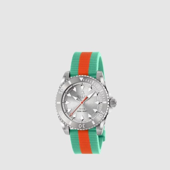 구찌 다이브 시계 750539