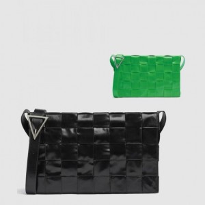 Bottega Veneta 맥시 카세트백 691407