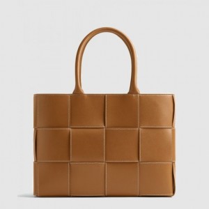 Bottega Veneta 미디엄 아르코 토트 756682