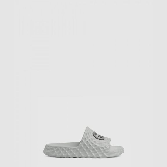 구찌 인터로킹 G 슬라이드 샌들 770801