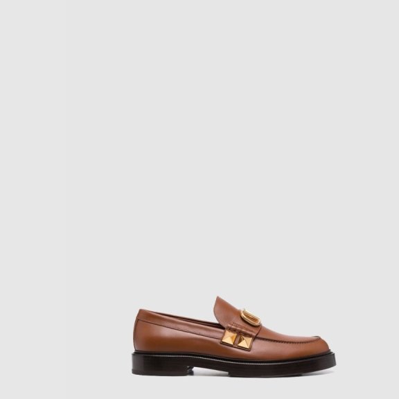 발렌티노 가라바니 스터드 사인 가죽 로퍼