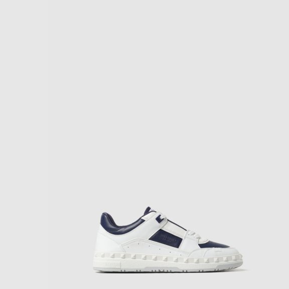 발렌티노 로우탑 송아지 가죽 스니커즈