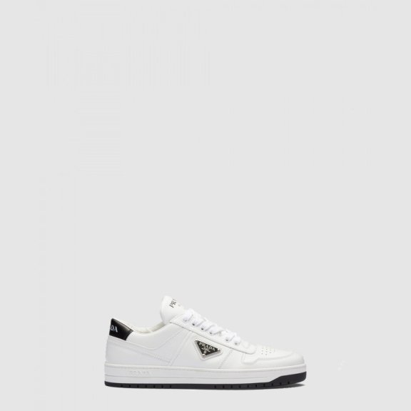 프라다 다운타운 가죽 스니커즈 1E792M