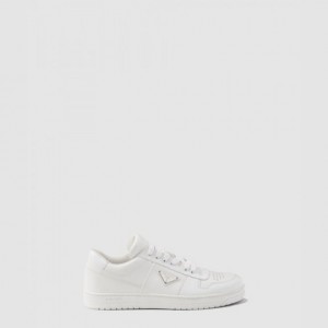 프라다 다운타운 가죽 스니커즈 2EE364