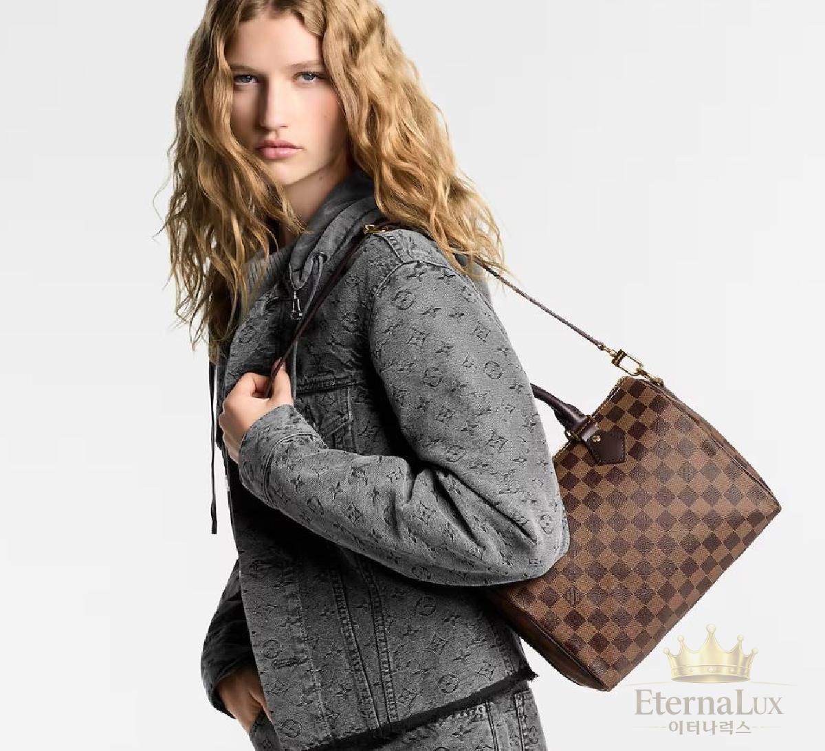 루이비통 숄더백 스피디 반둘리에 25 모노그램 캔버스 M46977