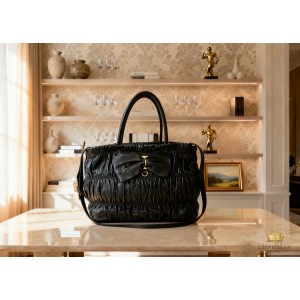 프라다 로고 하드웨어 리본 셔링 핸드백 데일리 세미숄더백 블랙